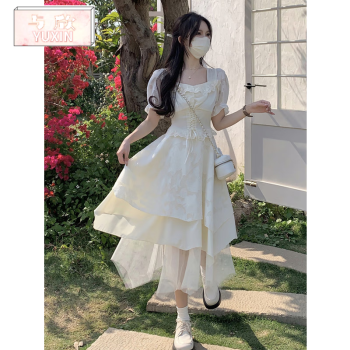 方领短袖连衣裙女夏法式温柔风蓬蓬裙收腰显瘦规则荷叶边公主 方领短袖连衣裙女夏法式温柔风蓬蓬裙收腰显瘦规则荷叶边公主